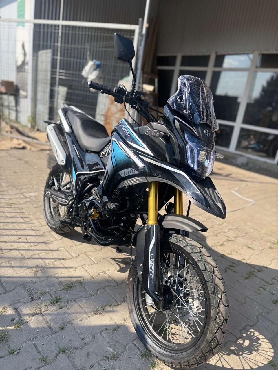 Мотоцикл FORTE FT300GY-C5G